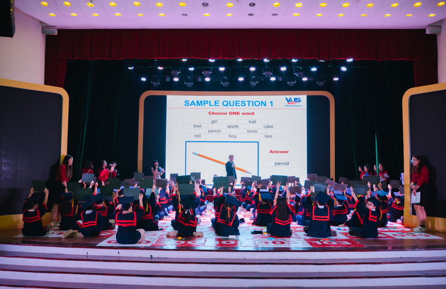 Với sự tham gia của 150.000 em học sinh tới từ 106 trường Tiểu học trên địa bàn 6 quận của thành phố Hà Nội: Thanh Xuân, Cầu Giấy, Hai Bà Trưng, Đống Đa, Long Biên, Nam Từ Liêm. Với sự tham gia của 150.000 em học sinh tới từ 106 trường Tiểu học trên địa bàn 6 quận của thành phố Hà Nội: Thanh Xuân, Cầu Giấy, Hai Bà Trưng, Đống Đa, Long Biên, Nam Từ Liêm.