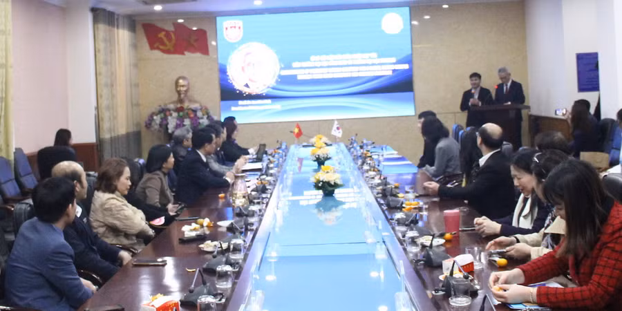 Toàn cảnh buổi lễ,