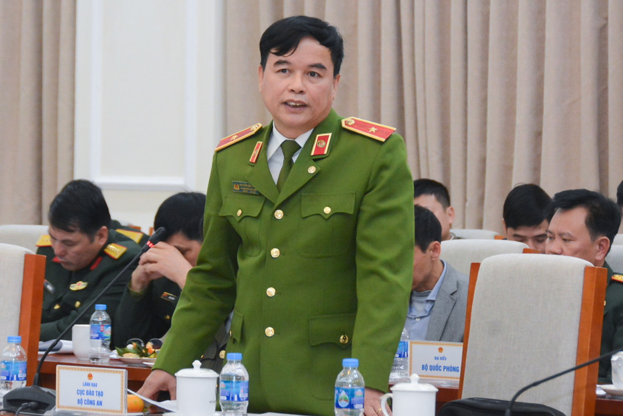 Đại diện Bộ Công an trao đổi, góp ý tại hội thảo Đại diện Bộ Công an trao đổi, góp ý tại hội thảo