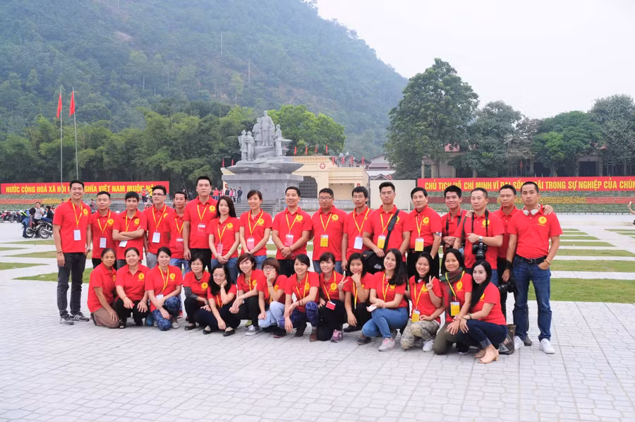 Nhóm thiện nguyện Hương Thiện Tâm đã luôn đồng hành cùng các Nghệ sỹ trong nhiều chương trình thiện nguyện, đặc biệt là các chương trình hướng về đồng bào Hà Giang