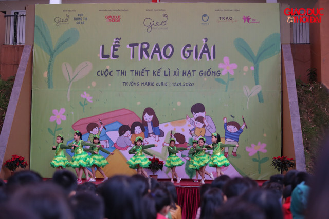 8h sáng nay, lễ trao giải cuộc thi thiết kế Lì Xì hạt giống lần thứ 2 được chính thức bắt đầu.