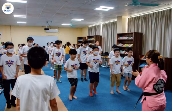 Hoạt động Thể chất - Dinh dưỡng - Tinh thần Xây dựng thói quen vận động và tập thể dục.