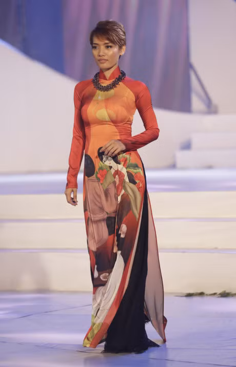 Ao dai lay y tuong tu 