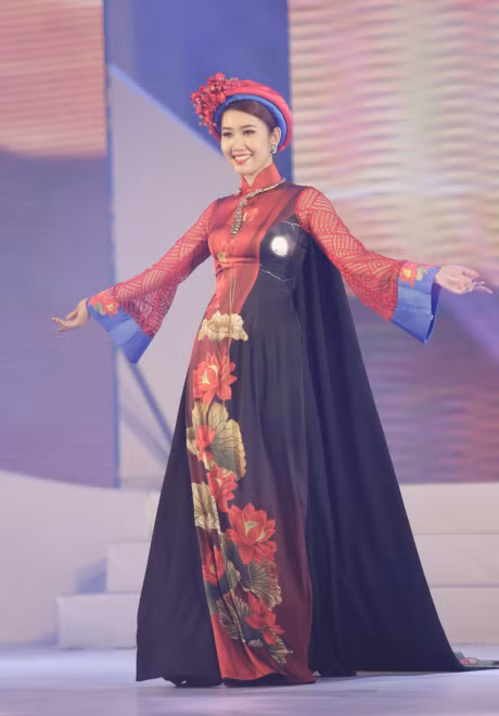 Ao dai lay y tuong tu 