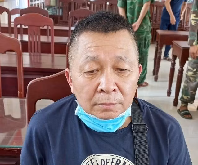 Hai đối tượng Hồ Hải Thu (trái) và Cù Ngân Hữu bị bắt giữ.