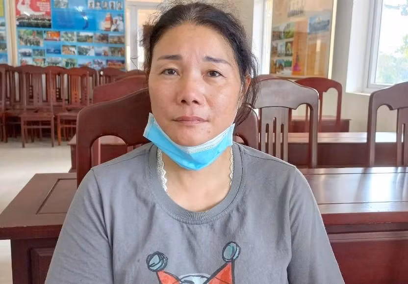 Hai đối tượng Hồ Hải Thu (trái) và Cù Ngân Hữu bị bắt giữ.