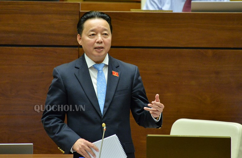 Bộ trưởng Trần Hồng Hà trả lời chất vấn trước Quốc hội