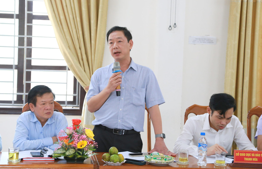 Lãnh đạo Sở GD&ĐT tỉnh Thanh Hóa trao đổi tại hội nghị. Lãnh đạo Sở GD&ĐT tỉnh Thanh Hóa trao đổi tại hội nghị.