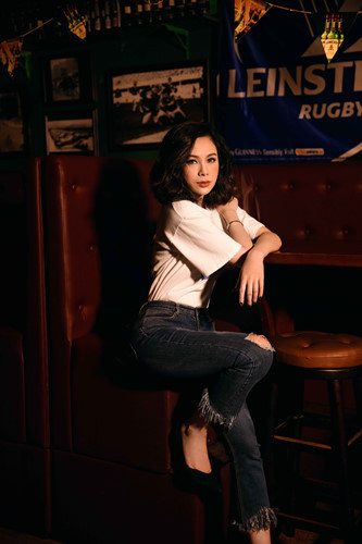 Ngam Hoa hau Victoria Phuong Nguyen goi cam trong bo anh vintage - Anh 7