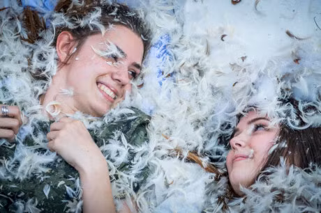 Xa stress voi ngay hoi dap goi o khap noi tren the gioi - Anh 3