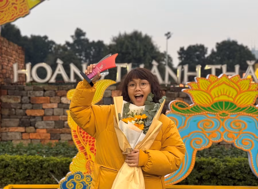 Nguyễn Thu Trang hứng khởi tìm hiểu và truyền thông về “Happy Tết 2024”.