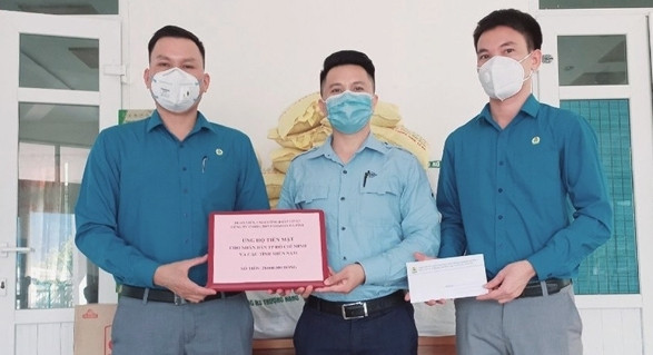 Công đoàn Formosa Hà Tĩnh ủng hộ 20 triệu đồng cho nhân dân các tỉnh miền Nam Công đoàn Formosa Hà Tĩnh ủng hộ 20 triệu đồng cho nhân dân các tỉnh miền Nam