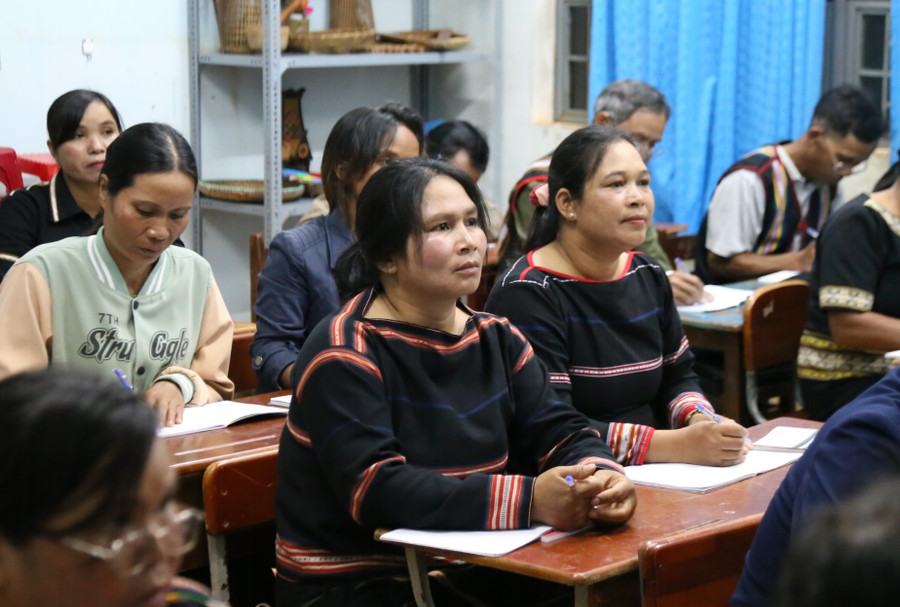 Sau khi kết thúc chương trình học, mỗi học viên được hỗ trợ 500.000 đồng. Sau khi kết thúc chương trình học, mỗi học viên được hỗ trợ 500.000 đồng.