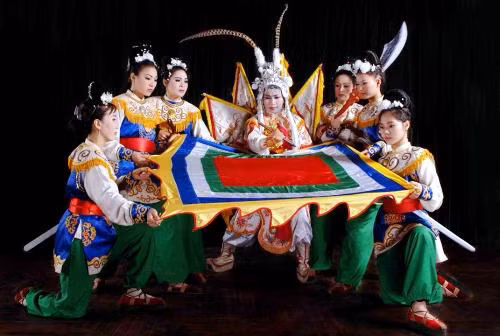 Nhiều ưu đãi cho sinh viên ngành nghệ thuật truyền thống