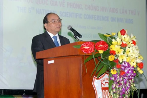 Phấn đấu không còn người nhiễm mới HIV