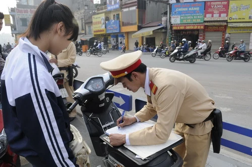 Ngăn chặn học sinh vi phạm an toàn giao thông