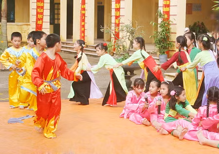 Đưa âm nhạc dân tộc vào trường tiểu học