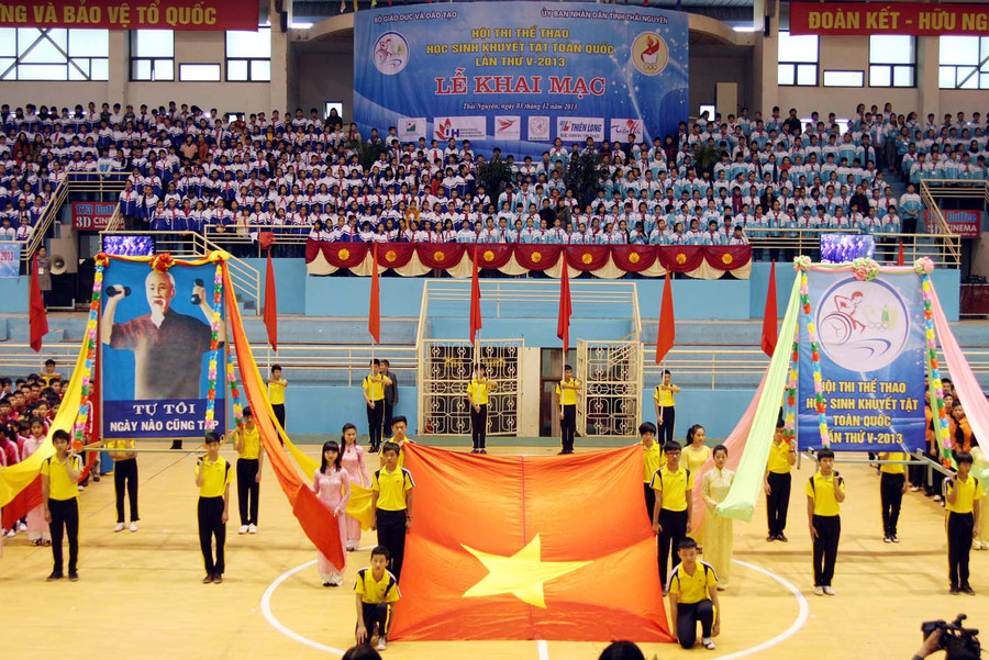 Quang cảnh lễ khai mạc Quang cảnh lễ khai mạc