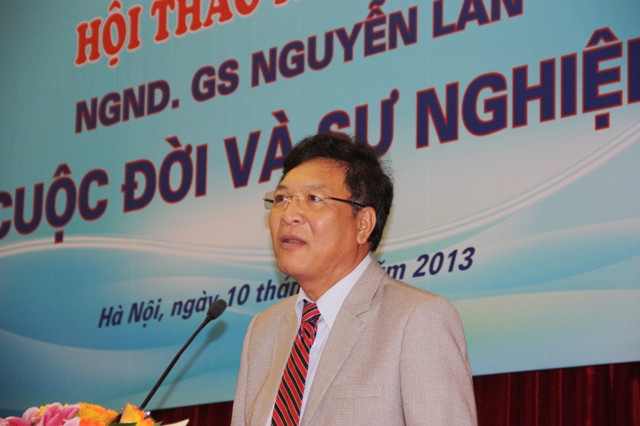 Bộ trưởng Bộ GD&ĐT Phạm Vũ Luận phát biểu tại lễ kỷ niệm 10 năm ngày mất của GS Nguyễn Lân