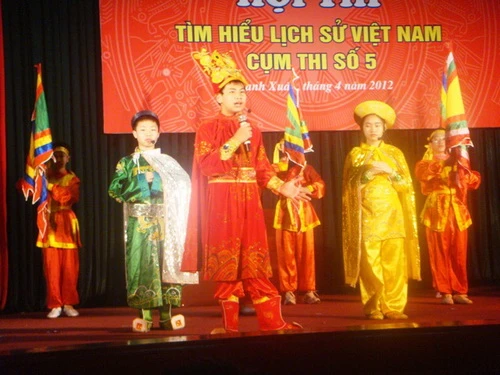 Giúp HS thêm gắn bó với lịch sử dân tộc