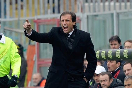 HLV Allegri: AC Milan vẫn còn cơ hội trong cuộc đua giành Scudetto