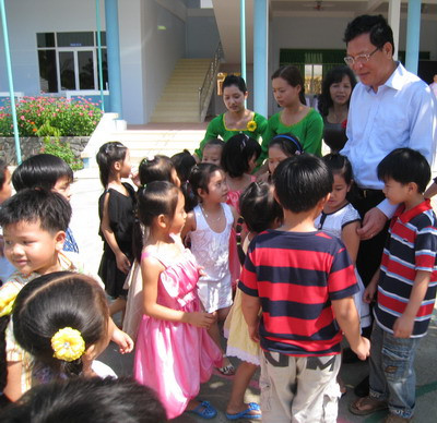 Thăm học sinh và thầy cô Trường MN Bình Minh.