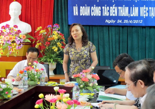 Thứ trưởng Nguyễn Thị Nghĩa phát biểu tại buổi làm việc với UBND tỉnh và Sở GD-ĐT Bắc Kạn Thứ trưởng Nguyễn Thị Nghĩa trong buổi làm việc với Sở GD-ĐT và UBND tỉnh Bắc Kạn