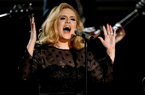 Adele, Rihanna dẫn đầu đề cử Billboard Music Award