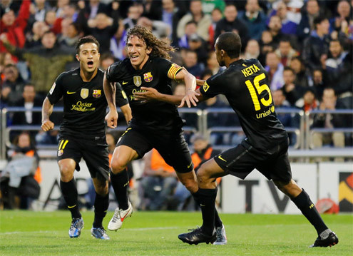 Đội hình tiêu biểu vòng 31 La Liga: Dấu ấn Messi, vắng bóng Ronaldo ảnh 3 Puyol thường xuyên lên tham gia các đợt tấn công cùng đồng đội