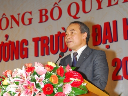 Thứ trưởng Bộ GD&ĐT Nguyễn Vinh Hiển phát biểu tại buổi lễ. Ảnh: gdtd.vn