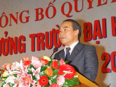 Thứ trưởng Bộ GD&ĐT Nguyễn Vinh Hiển phát biểu tại buổi lễ. Ảnh: gdtd.vn