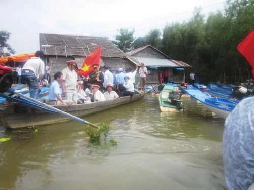 Miếu thờ liệt sĩ giữa Đồng Tháp Mười