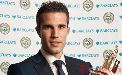 Van Persie xuất sắc nhất Premier League