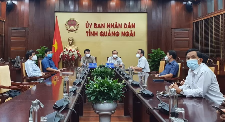 Phát động toàn quốc Chương trình “Sóng và máy tính cho em” ảnh 12