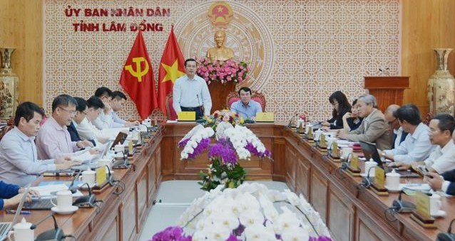 Quang cảnh buổi làm việc tại UBND tỉnh Lâm Đồng - Ảnh: Bộ GD&ĐT