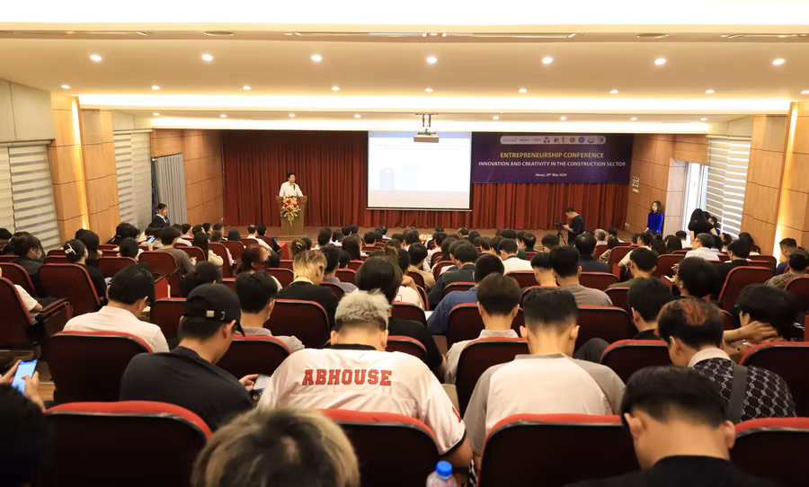 Toàn cảnh hội nghị.