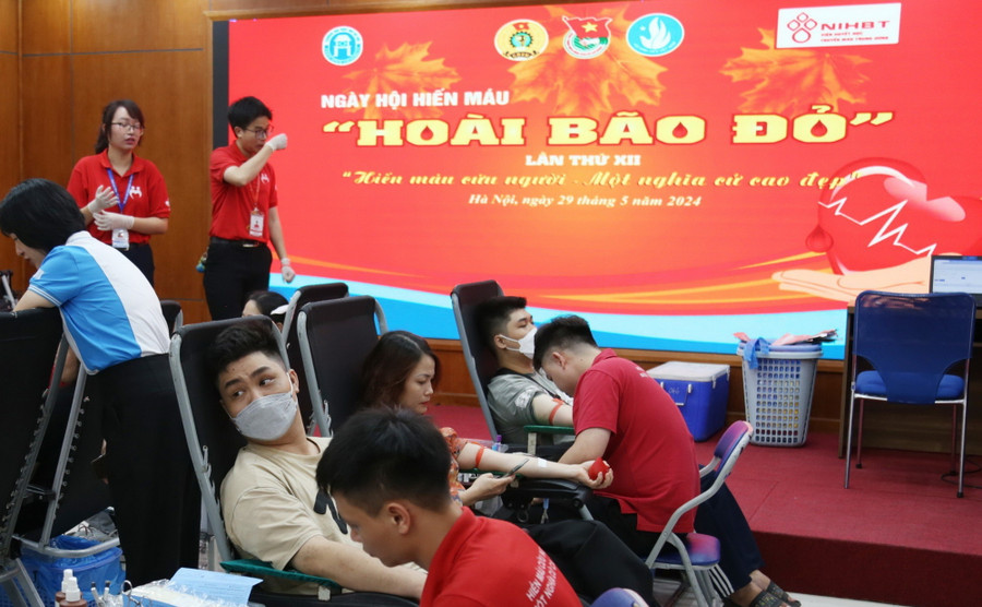 Chương trình thu hút sự tham gia tích cực của sinh viên. Chương trình thu hút sự tham gia tích cực của sinh viên.