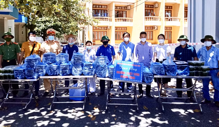 Chi hội Văn phòng Đại diện và Phóng viên thường trú tại Hà Tĩnh sẽ trao gần 1.000 suất ăn miễn phí cho các khu cách ly tại Hà Tĩnh.