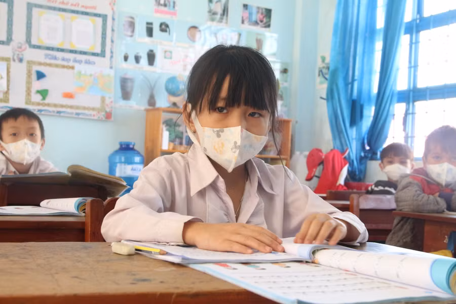 Học sinh của trường đa số là người dân tộc thiểu số.