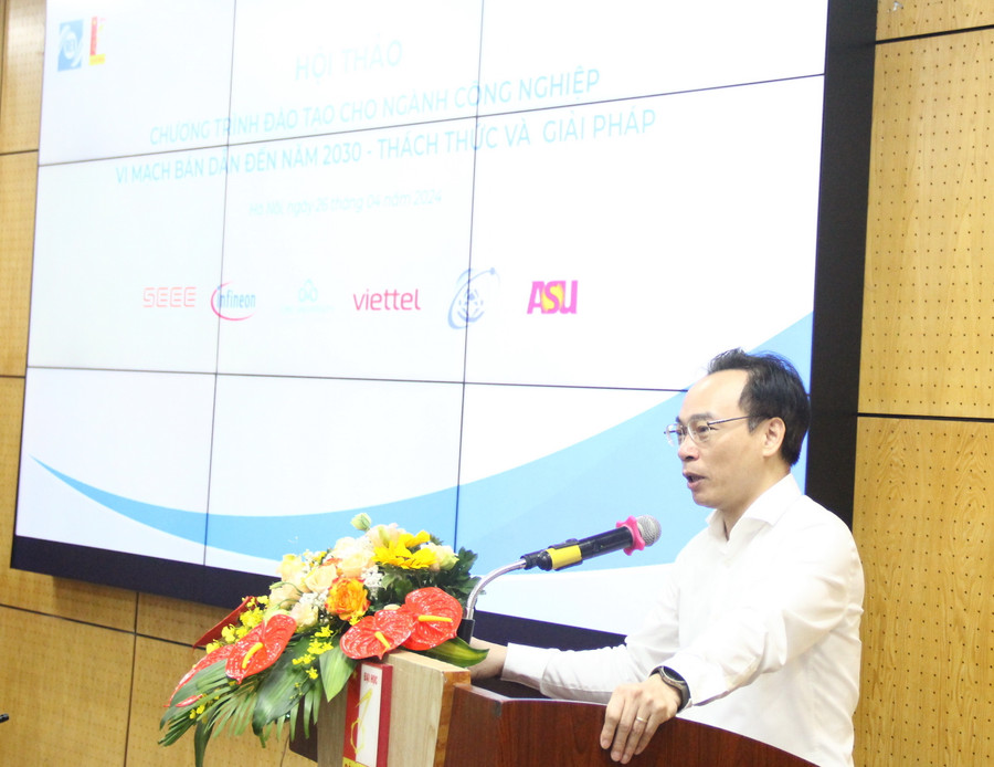 Thứ trưởng Hoàng Minh Sơn phát biểu tại hội thảo. Thứ trưởng Hoàng Minh Sơn phát biểu tại hội thảo.