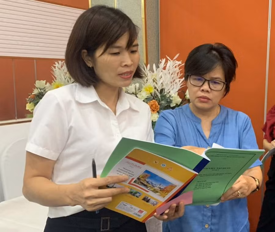 Hoạt động nhóm - cặp đôi tại Khóa Tập huấn.