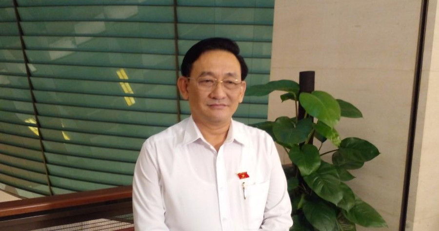 Đại biểu Trần Quốc Tuấn, Đoàn ĐBQH tỉnh Trà Vinh. Đại biểu Trần Quốc Tuấn, Đoàn ĐBQH tỉnh Trà Vinh.