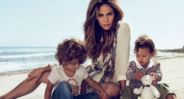 Sau khi chia tay Marc Anthony, chỉ còn cặp song sinh 3 tuổi là điều duy nhất liên quan đến anh mà Jen giữ lại