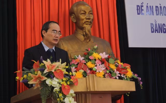 Cần thiết tiếp tục đề án 322 đào tạo cán bộ trình độ cao