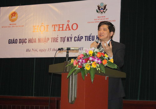 Ông Phạm Xuân Tiến, Trưởng phòng GD Tiểu học - Sở GD-ĐT Hà Nội phát biểu tại HT (Ảnh: gdtd.vn)