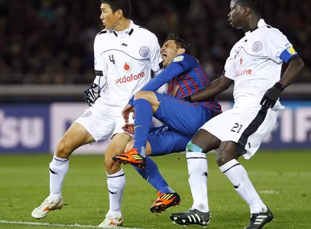 Tình huông Villa bị phạm lỗi dẫn đến chấn thương nặng