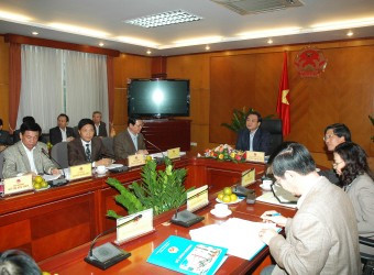 Công nghiệp năng lượng vẫn chưa bắt kịp nhu cầu