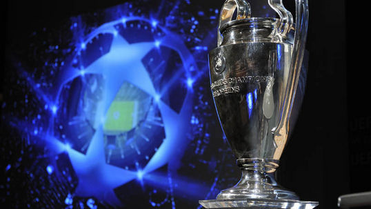 Pháo thủ "tái ngộ" AC Milan, Barca đụng độ Bayer Leverkusen