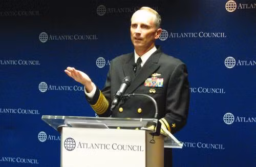 Hải quân Mỹ có thể tập kết tàu chiến ở Singapore, Philippines