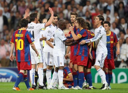 Real Madrid - Barcelona: Trận chiến giữa các ngôi sao ảnh 2 Trận Real-Barca hứa hẹn những cuộc chiến rất căng thẳng trên sân.